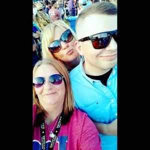 Meet your Posher, Zachery